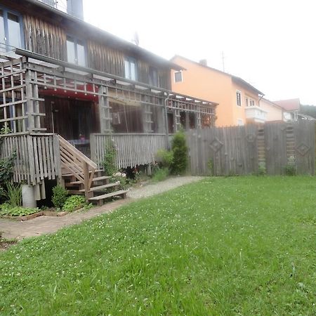 Holzhaus Mit Gruener Aussicht Zum Erholen Villa Burgheim Bagian luar foto